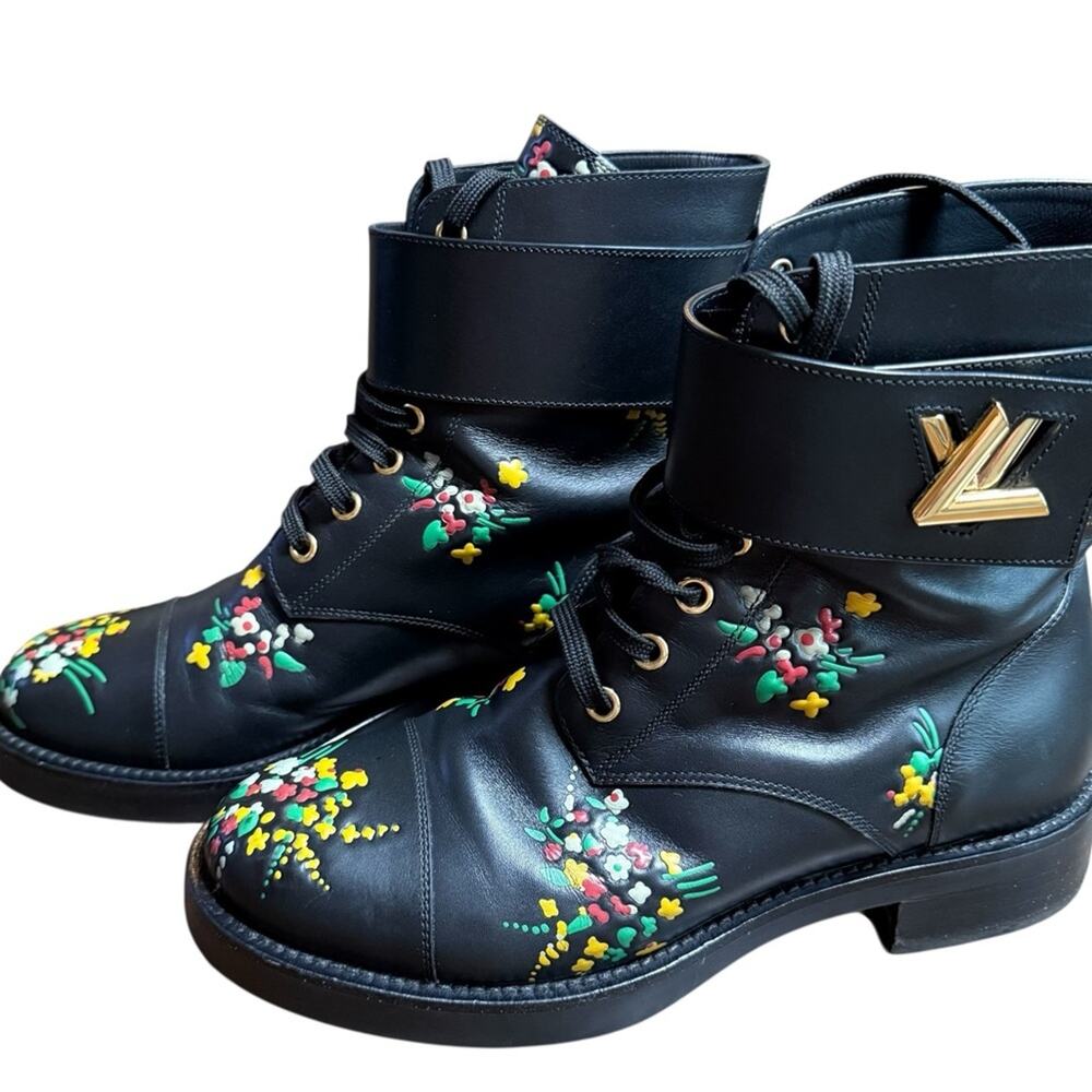 LOUIS VUITTON Wonderland Floral Ranger Leather Boots Gold LV Buckle EU 38 U8